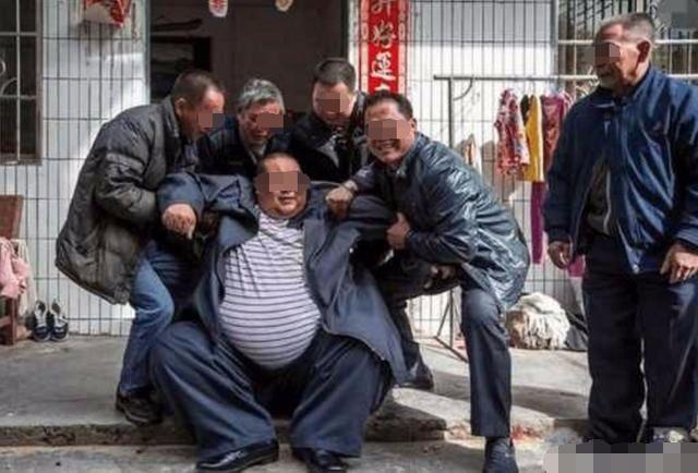 关于开销增加，多支球队申请财政支持以度过难关的信息