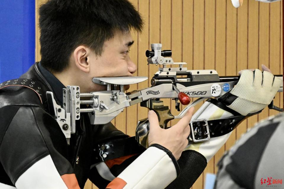 射击男子团体赛，中国队勇夺金牌