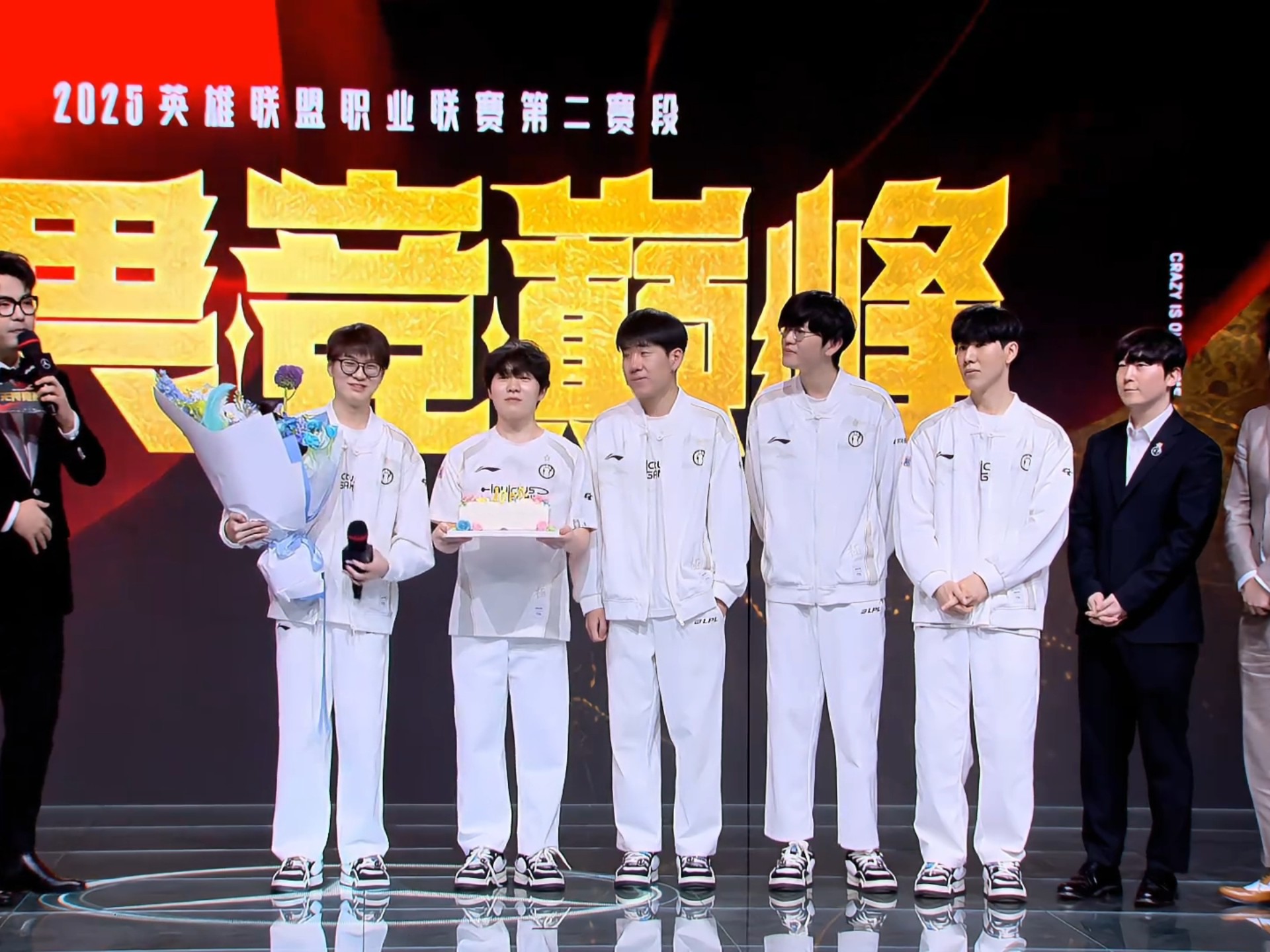 TSM险胜V5，Meiko关键团战开团秒人鏖战多局小组赛，留下经典瞬间