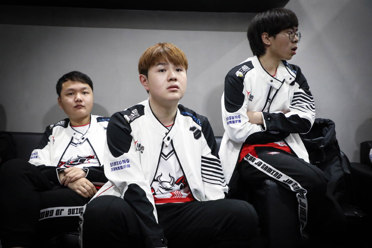 PSG血洗SHR,Elk操刀奇招英雄翻盘激烈交锋半决赛,技惊四座的简单介绍 PSG血洗SHR,Elk操刀奇招英雄翻盘激烈交锋半决赛,技惊四座的简单介绍