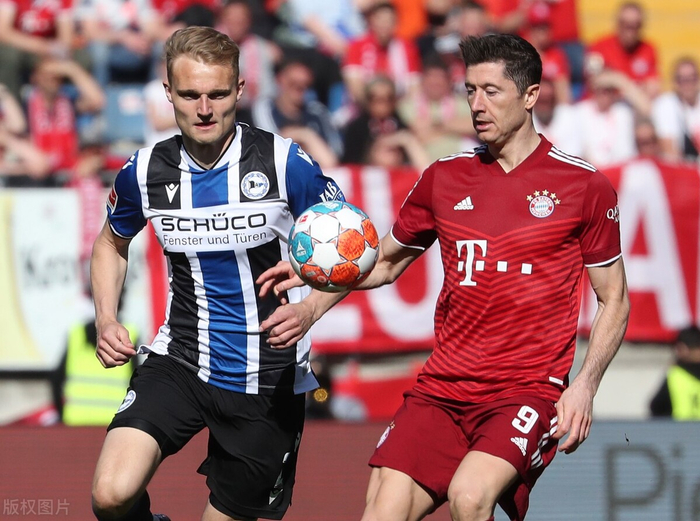 那不勒斯中场秀出彩传，助攻帮助球队赢球的简单介绍