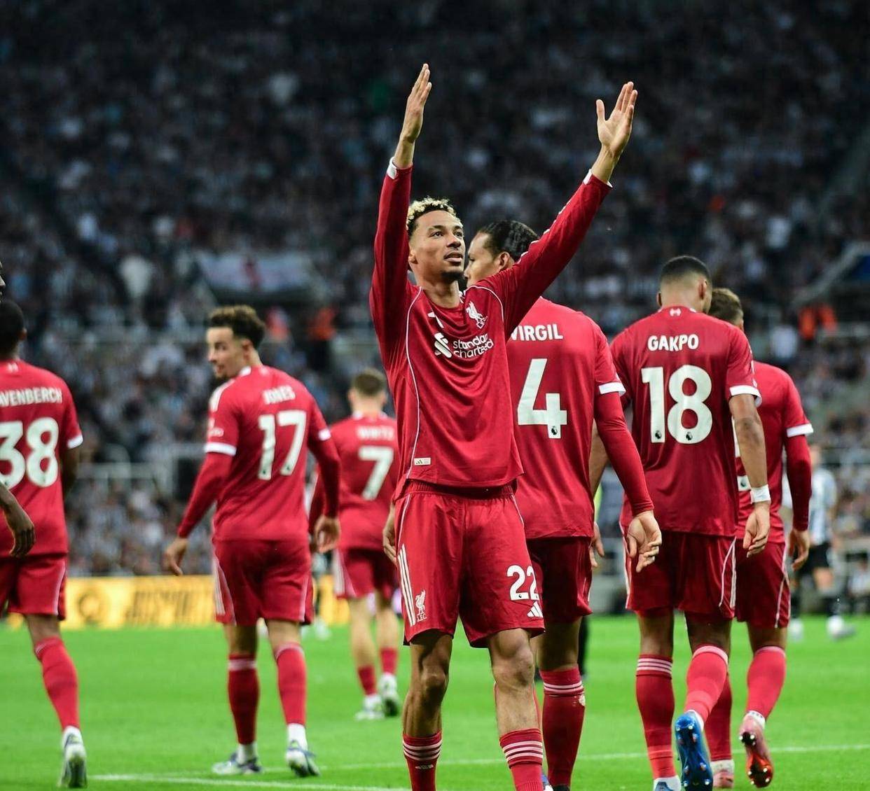 利物浦主场完胜，伯恩利陷入低迷