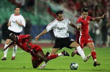 包含斯洛伐克主场告捷，晋级前景一片光明的词条