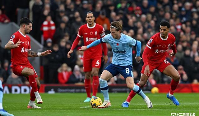 传统豪门下滑中，英超大洗牌正酝酿