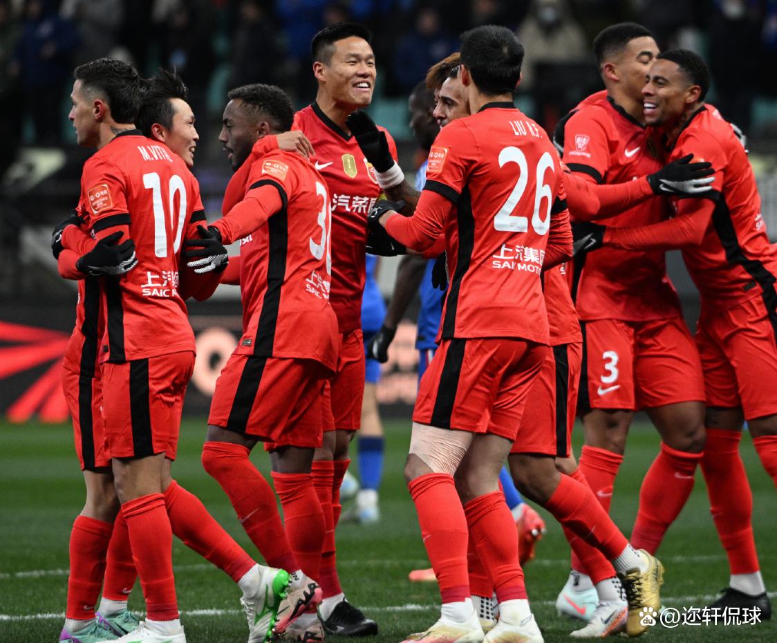 权健战胜上海上港，球队士气高涨