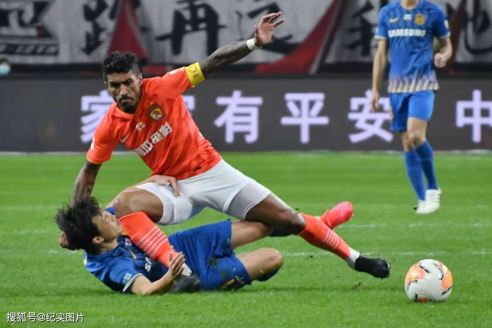 苏宁引援红火，球队雄心勃勃向冠军发起冲击