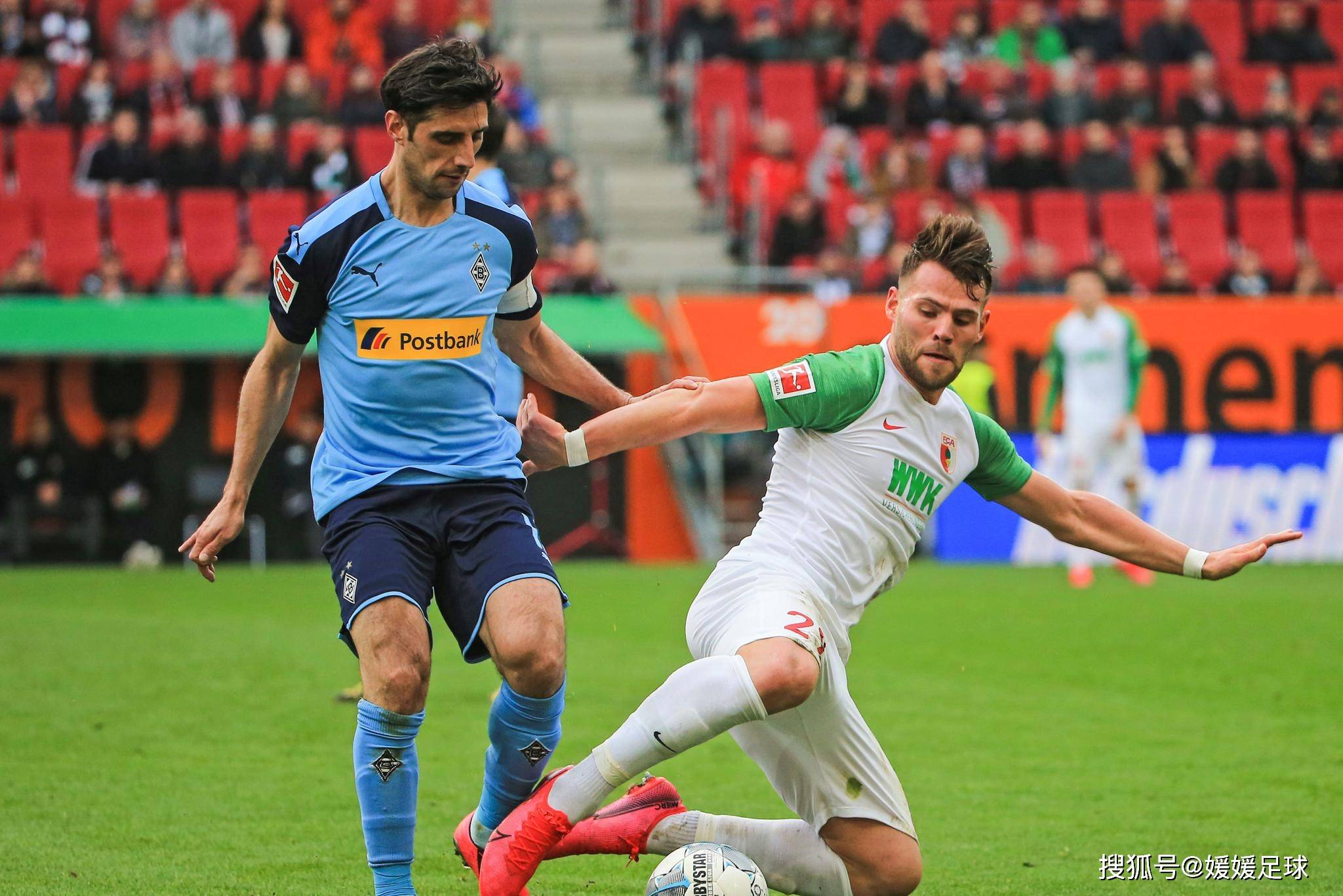 施图加特在比赛中展现出色进攻