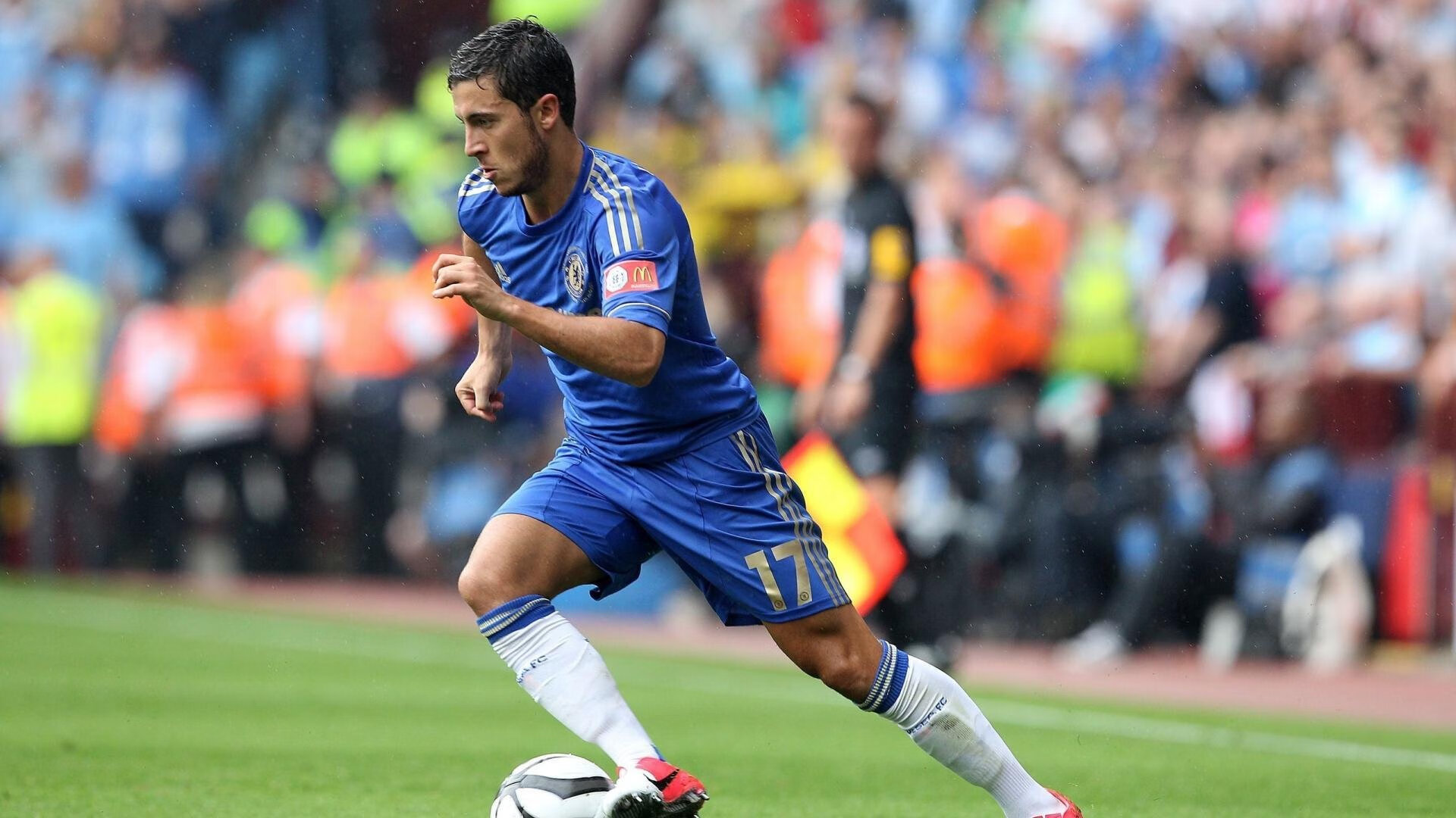 从红土王座到国家脊梁，阿尔卡拉斯以大师赛模式扛鼎戴维斯杯